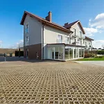 Nadmorskie Z Miejscem Parkingowym I Balkonem W Grzybowie By Renters